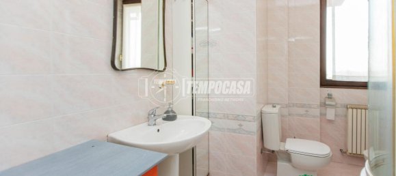 3-salle Appartement à Buscate, Italy No. 146784 17