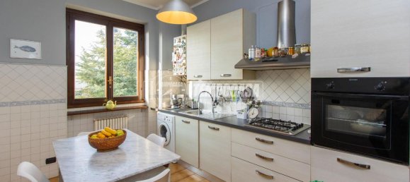 3-salle Appartement à Buscate, Italy No. 146784 2