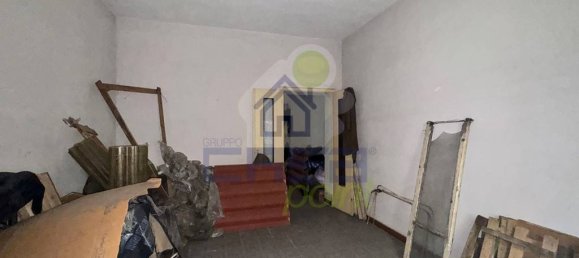 4 bedrooms House in Cremona, Italy No. 259246 8