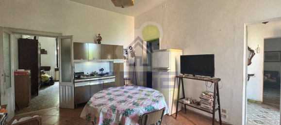 4 bedrooms House in Cremona, Italy No. 259246 17