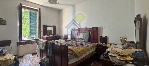 4 bedrooms House in Cremona, Italy No. 259246 18