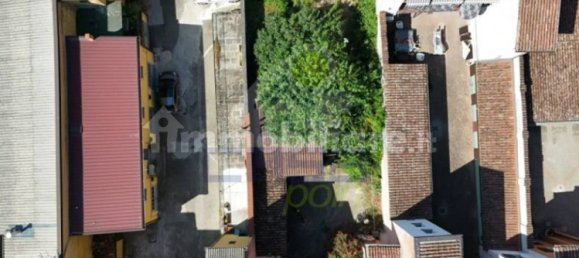 4 bedrooms House in Cremona, Italy No. 259246 3