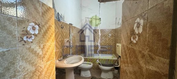 4 bedrooms House in Cremona, Italy No. 259246 9