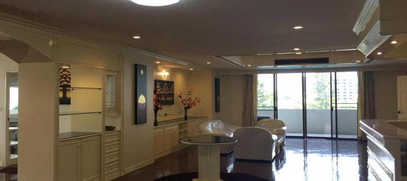 4 bedrooms Apartment in Bangkok, Thailand No. 24530 14