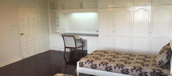 4 bedrooms Apartment in Bangkok, Thailand No. 24530 12