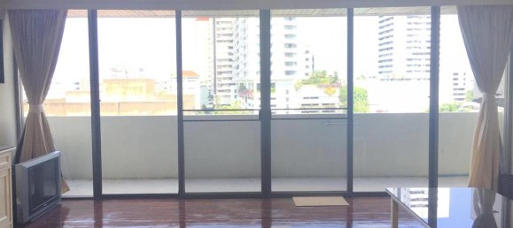 4 bedrooms Apartment in Bangkok, Thailand No. 24530 7