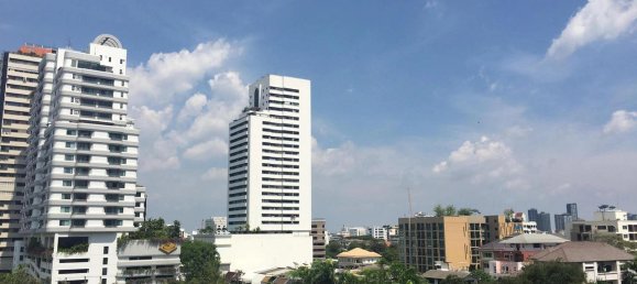 4 bedrooms Apartment in Bangkok, Thailand No. 24530 3