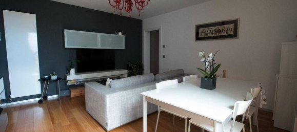 3 rooms Apartment in Pordenone, Italy No. 163996 5