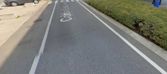 148m² Commercial property in Brescia, Italy No. 359653 3