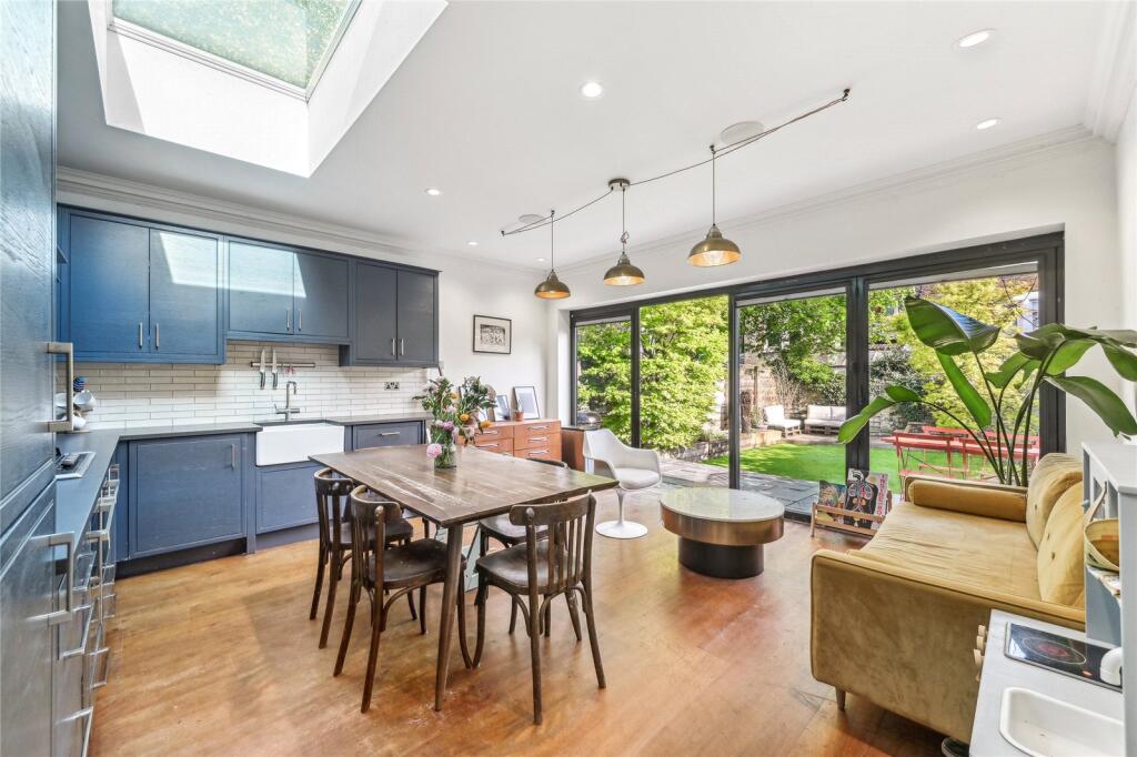 Apartamento de 2 dormitorios en Chiswick, United Kingdom No. 5274