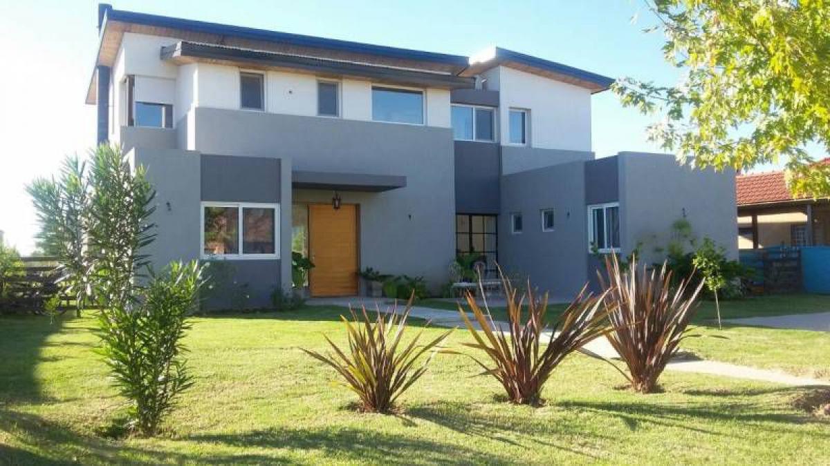 3 bedrooms House in Tigre, Argentina No. 59678