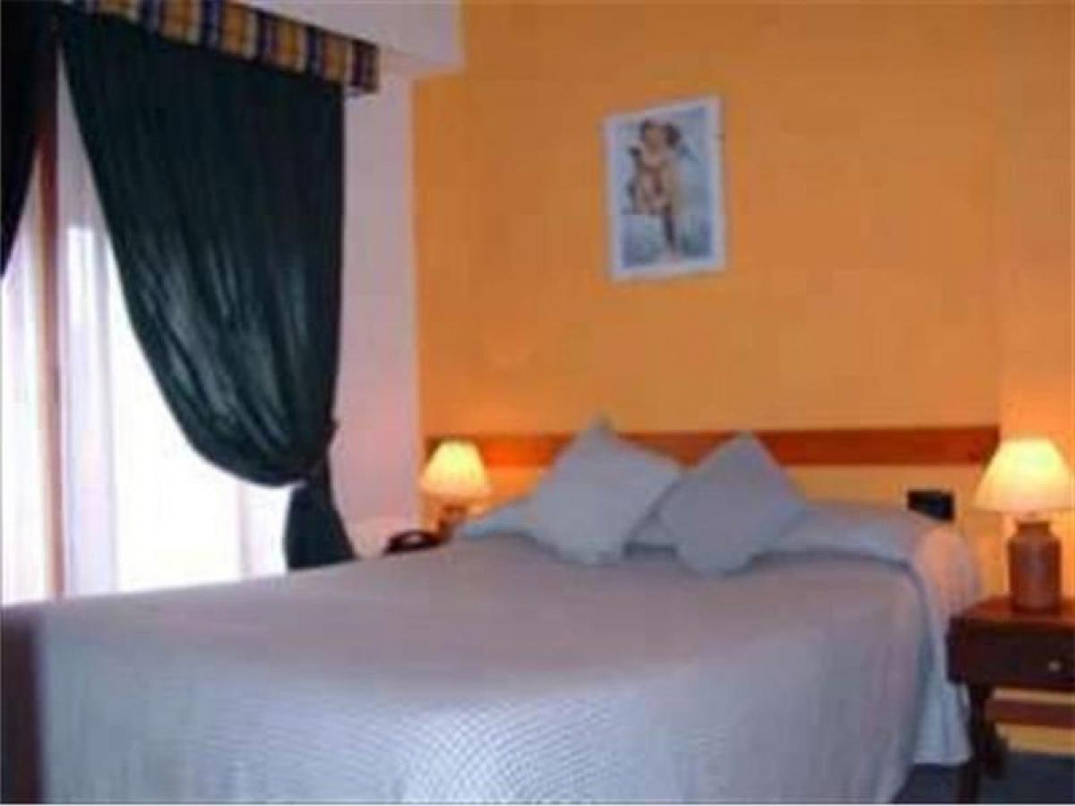 1467m² Hotel in Cordoba, Argentina No. 24799