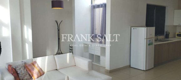 2 bedrooms Penthouse in Tarxien, Malta No. 6281 10