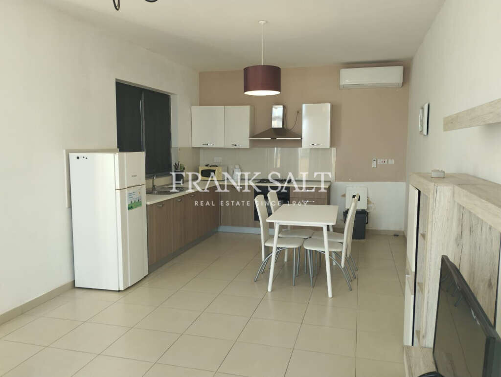 2 bedrooms Penthouse in Tarxien, Malta No. 6281
