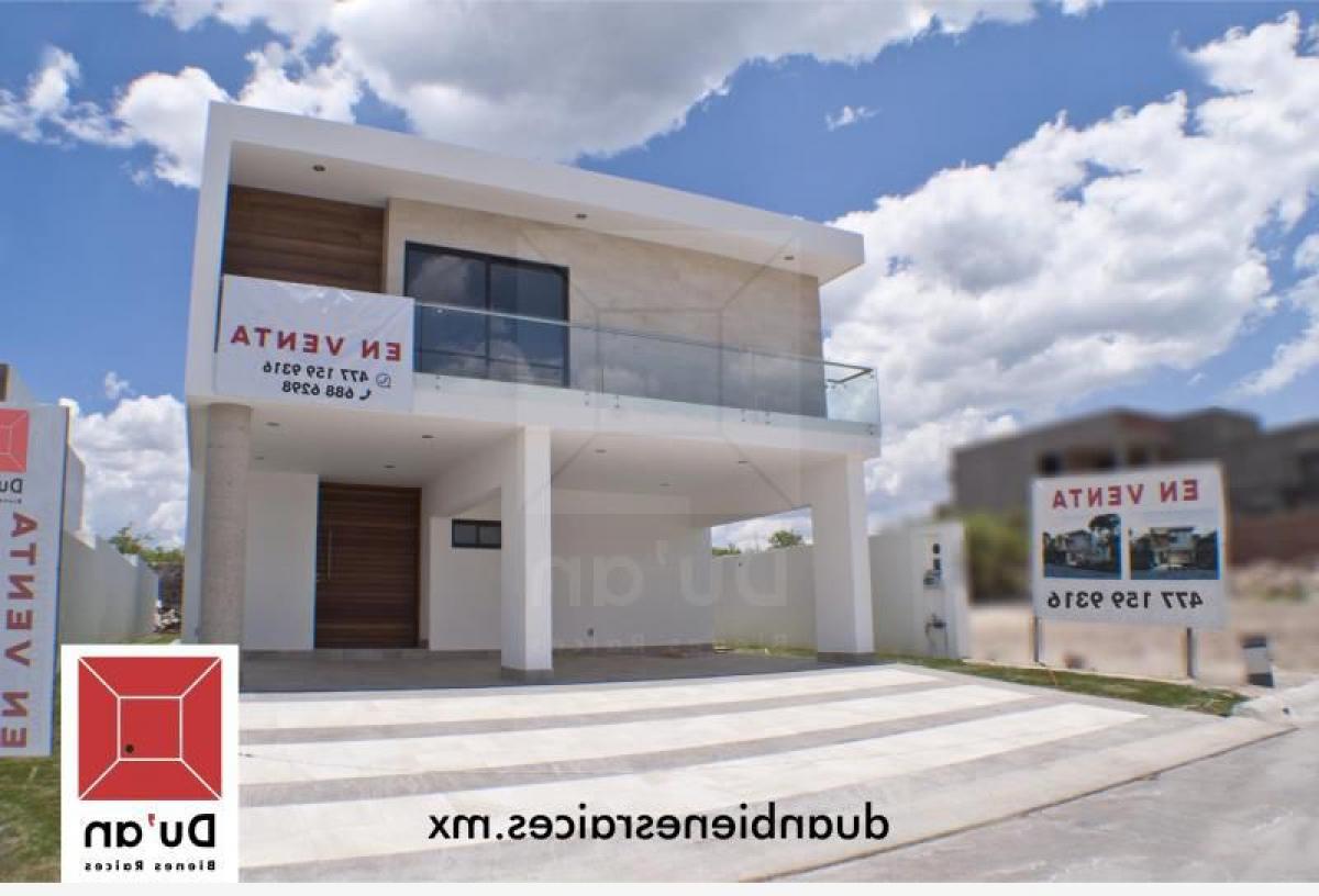 4 bedrooms House in Guanajuato, Mexico No. 177557