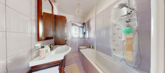 4 rooms House in Porto Sant'Elpidio, Italy No. 70176 12