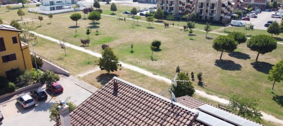 4 rooms House in Porto Sant'Elpidio, Italy No. 70176 2