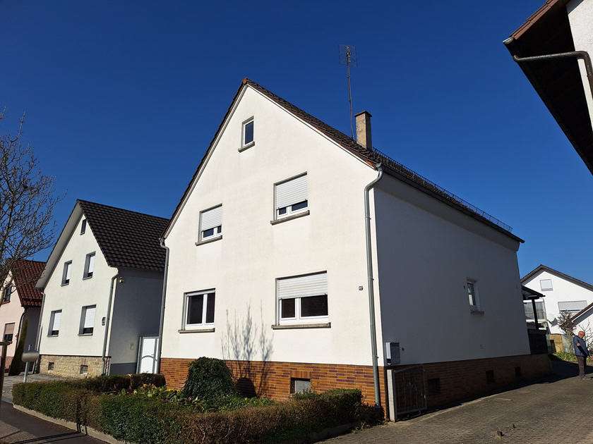 Дом с 5 комнатами в Баден-Вюртемберг, Германия № 11461