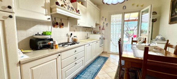 4 bedrooms House in San Giuliano Terme, Italy No. 329906 11