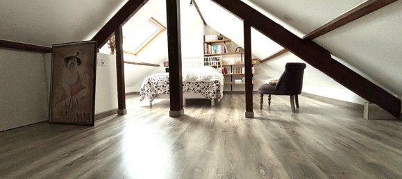 Casa de 2 dormitorios en Laval, France No. 98938 8