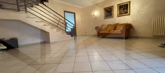 Дом с 4 комнатами в Чериньола, Италия № 34046 8