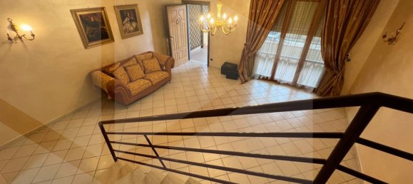 Дом с 4 комнатами в Чериньола, Италия № 34046 9