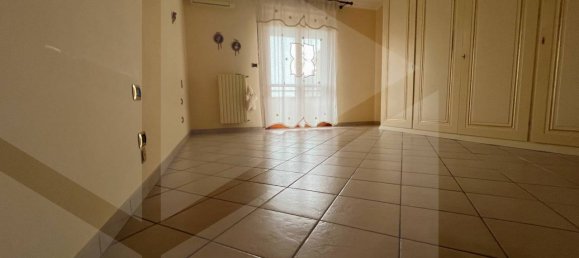 Дом с 4 комнатами в Чериньола, Италия № 34046 12