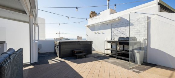 5 bedrooms House in Santa Cruz de Tenerife, Spain No. 161593 8