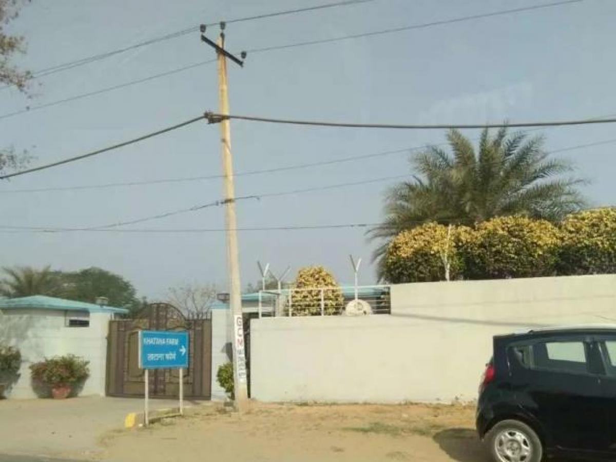  قطعة أرض في Faridabad, India رقم 37048