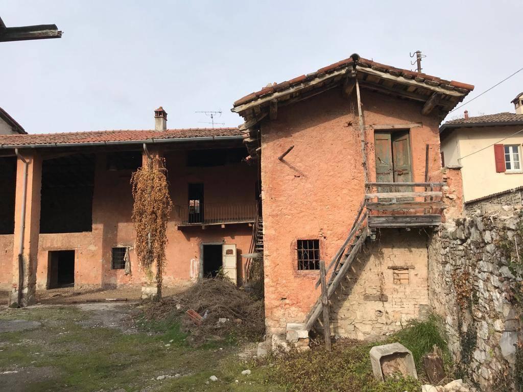 Casa de 9 divisões em Gussago, Italy N.º 71033