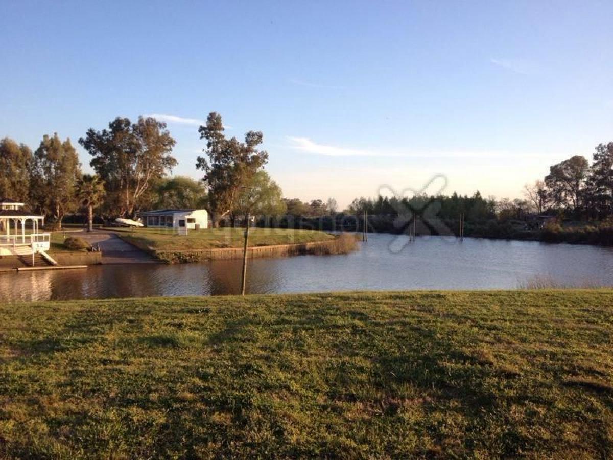  Land in Tigre, Argentina No. 48674