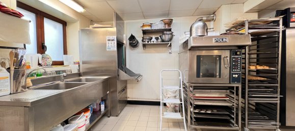 220m² Commercial property in Sommerviller, France No. 87890 9