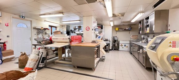 220m² Commercial property in Sommerviller, France No. 87890 7