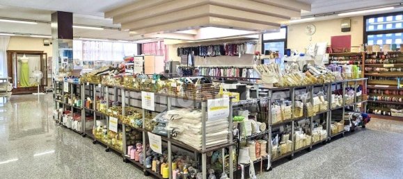 Gewerbliche Immobilie in Arzignano, Italy 1913m², Nr. 326187 7