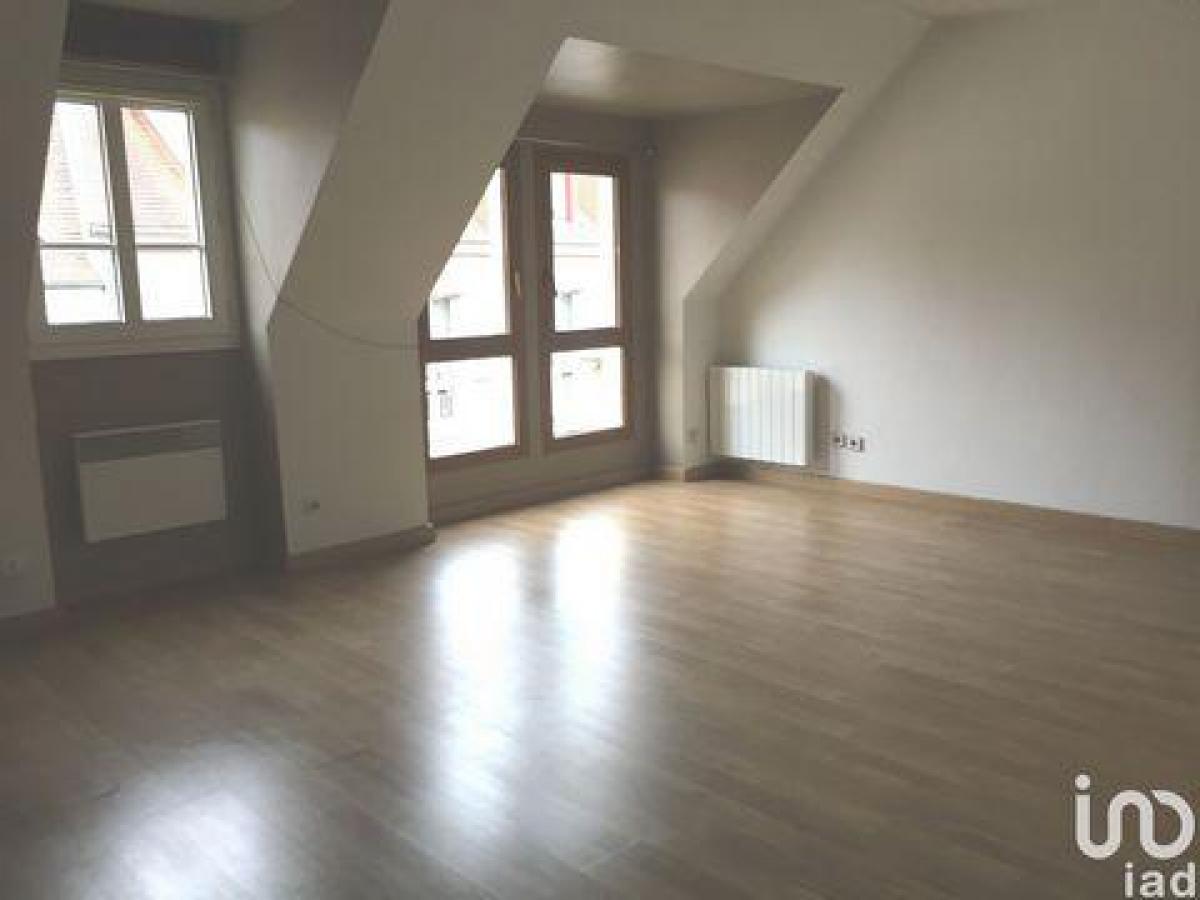 3 Schlafzimmer Eigentumswohnung in Fontainebleau, France, Nr. 30430