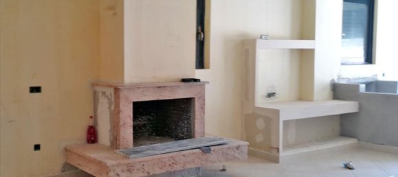 4 bedrooms Villa in Loutraki, Greece No. 1273 5