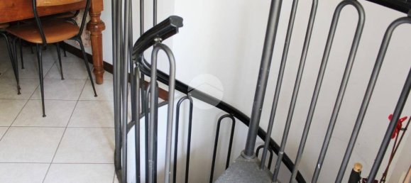 2 bedrooms Apartment in Pistoia, Italy No. 289222 7