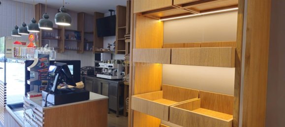 Коммерческая недвижимость 38м² в Марку ди Канавезиш, Португалия № 150869 8