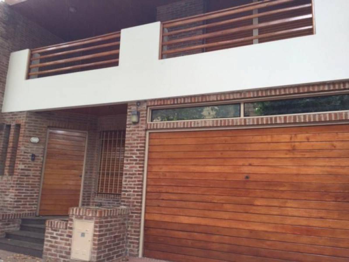 4 bedrooms House in Buenos Aires, Argentina No. 85282