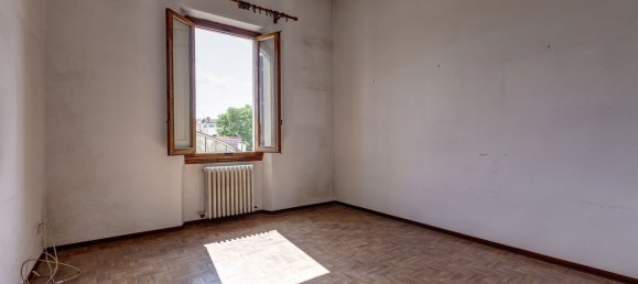 7 rooms House in San Giovanni Valdarno, Italy No. 281591 8