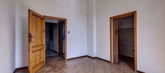 7 rooms House in San Giovanni Valdarno, Italy No. 281591 11