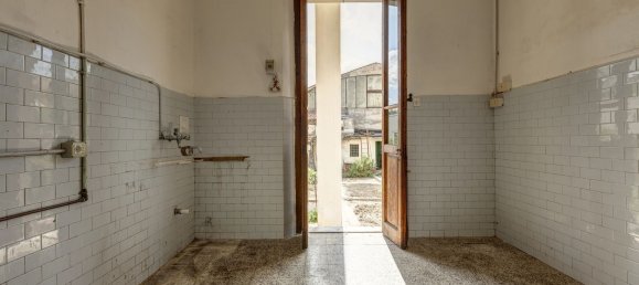 7 rooms House in San Giovanni Valdarno, Italy No. 281591 21