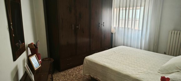 3 bedrooms Apartment in Zaragoza, Spain No. 139423 8