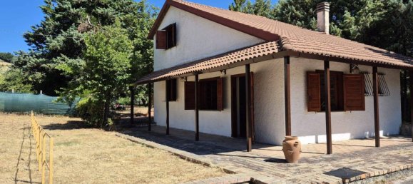 Villa de 2 dormitorios en Pignola, Italy No. 341300 12