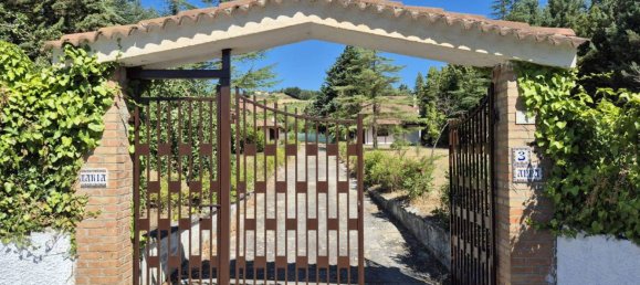 2 Schlafzimmer Villa in Pignola, Italy, Nr. 341300 2