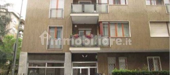 3 rooms Office in Milan, Italy No. 347555 2