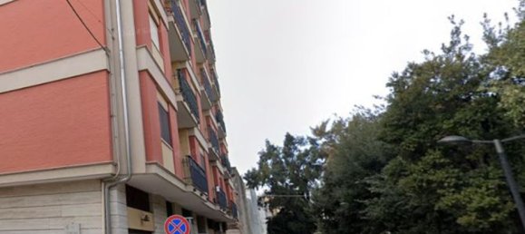 4-salle Appartement à Noicattaro, Italy No. 98955 2