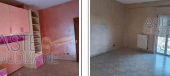 4-salle Appartement à Noicattaro, Italy No. 98955 9