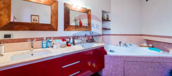 Villa de 5 dormitorios en Albano Sant'Alessandro, Italy No. 314371 38