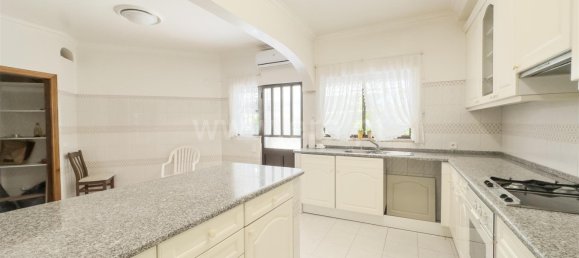 4 bedrooms House in Montenegro, Portugal No. 129319 7